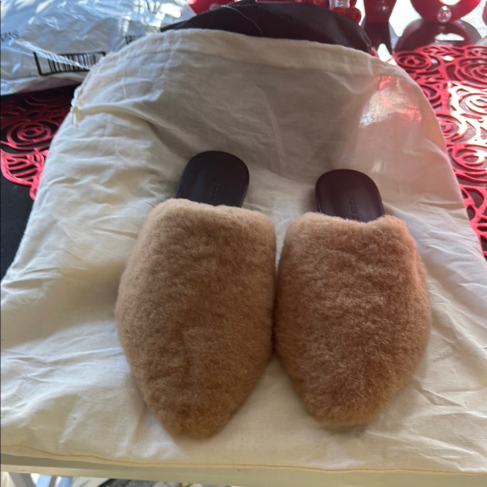 Women’s mules